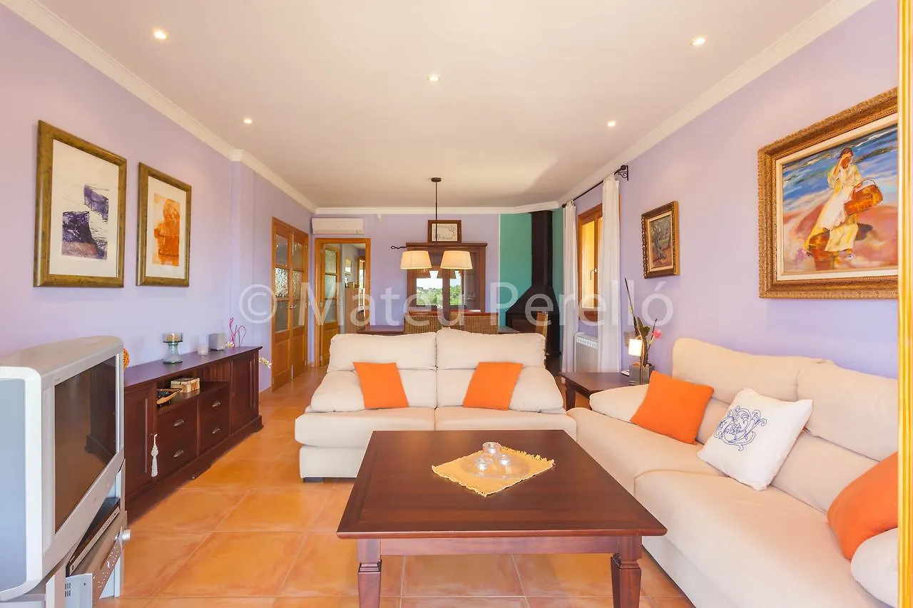 Villa Santa Eulalia カン・ピカフォルト